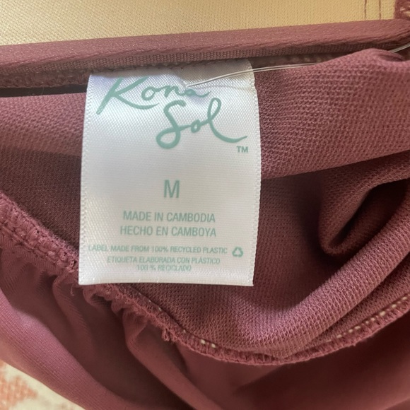 NWT Kona Sol Flounce Swimsuit - Picture 4 of 5